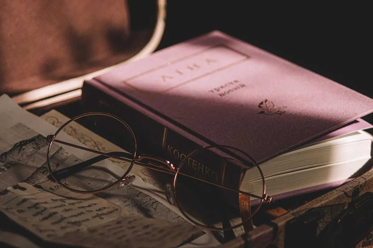 How to Spot a Great Book Review: An Explainer for Readers New to Literary Criticism